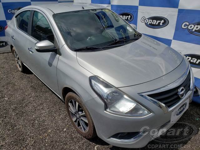 NISSAN VERSA  2018 SL 1.6 16V FLEX NISSAN VERSA  2018 SL 1.6 16V FLEX